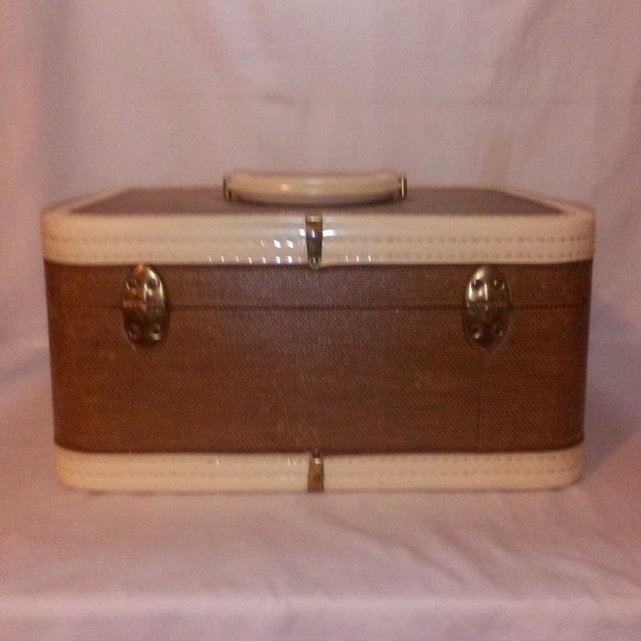 Train Travel Case:  Vintage Strat-O-Way Luxury Luggage.  Seattle - Picture 6 of 12